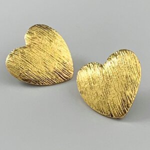 Bette gold heart earrings