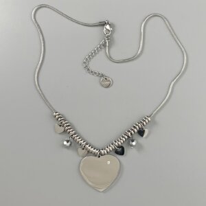 Aquila heart necklace