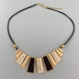 Elana black necklace